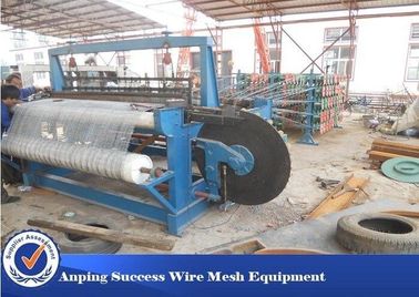 ประเทศจีน ความเร็วในการทำงานสูง Crimped Wire Mesh Machine เหล็กชุบสังกะสีวัสดุลวด ผู้ผลิต